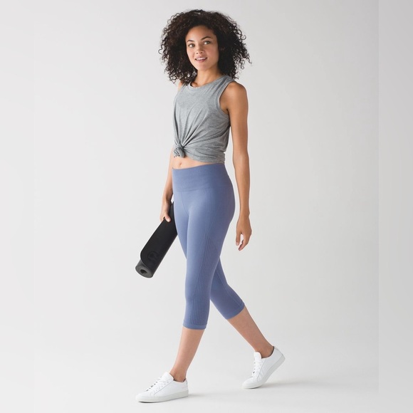 Lululemon Flow & Go Crop - Picture 4 of 13
